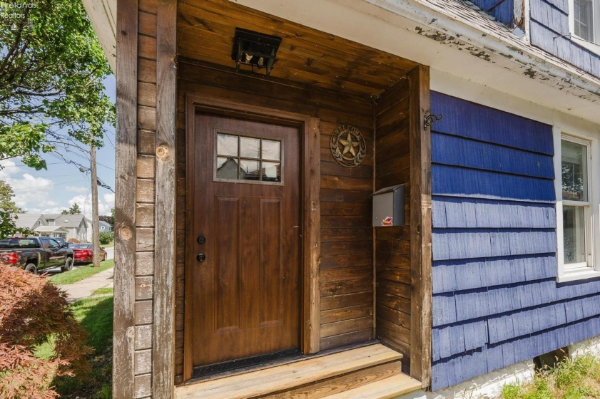 618 Lockwood Avenue, Sandusky, 44870, 3 Bedrooms Bedrooms, ,2 BathroomsBathrooms,Residential,For Sale,Lockwood,20262857