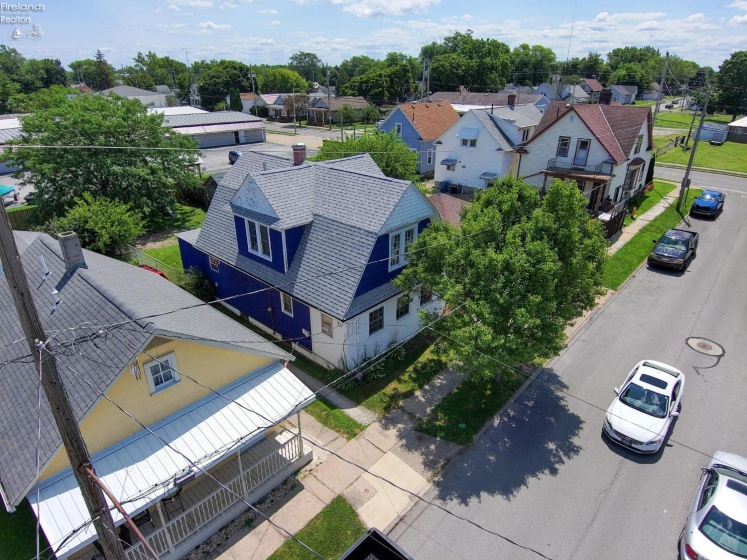 618 Lockwood Avenue, Sandusky, 44870, 3 Bedrooms Bedrooms, ,2 BathroomsBathrooms,Residential,For Sale,Lockwood,20262857