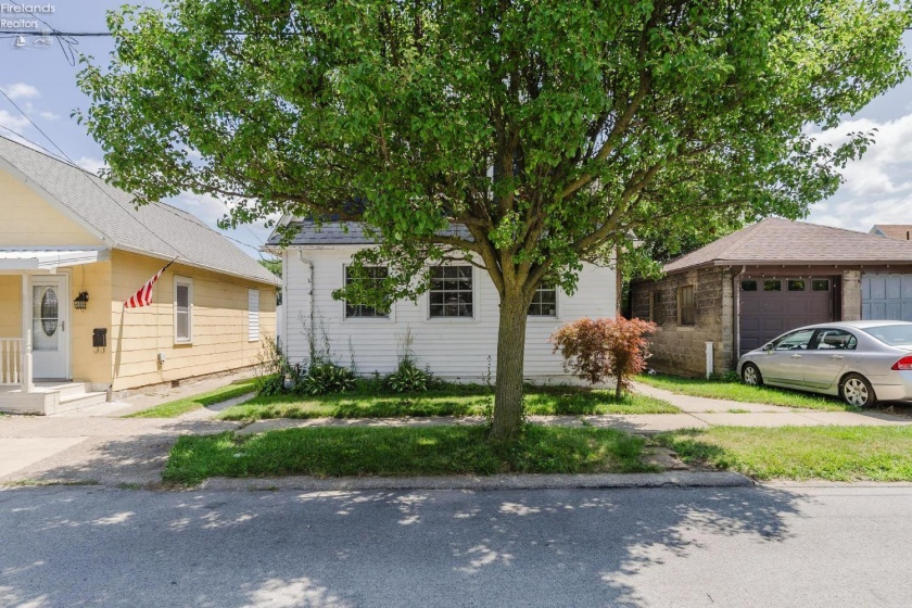618 Lockwood Avenue, Sandusky, 44870, 3 Bedrooms Bedrooms, ,2 BathroomsBathrooms,Residential,For Sale,Lockwood,20262857