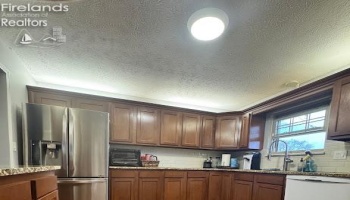 313 Linden Way Drive, Sandusky, 44870, 4 Bedrooms Bedrooms, ,3 BathroomsBathrooms,Residential,For Sale,Linden Way,20262930