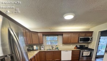 313 Linden Way Drive, Sandusky, 44870, 4 Bedrooms Bedrooms, ,3 BathroomsBathrooms,Residential,For Sale,Linden Way,20262930