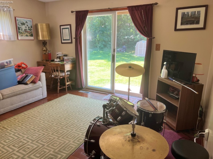 4656 Karlite Drive, Port Clinton, 43452, 3 Bedroom Bedrooms, ,2 BathroomBathrooms,Residential,For Sale,Karlite,20262945