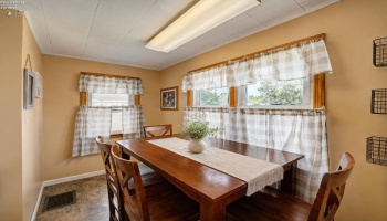 701 Tenney Avenue, Amherst, 44001, 3 Bedrooms Bedrooms, ,2 BathroomsBathrooms,Residential,For Sale,Tenney,20262947