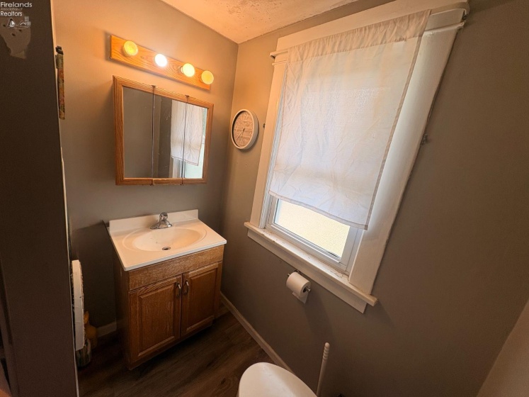 701 Tenney Avenue, Amherst, 44001, 3 Bedrooms Bedrooms, ,2 BathroomsBathrooms,Residential,For Sale,Tenney,20262947