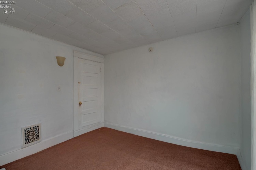 701 Tenney Avenue, Amherst, 44001, 3 Bedrooms Bedrooms, ,2 BathroomsBathrooms,Residential,For Sale,Tenney,20262947