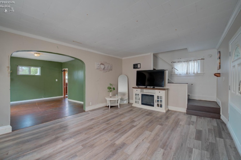701 Tenney Avenue, Amherst, 44001, 3 Bedrooms Bedrooms, ,2 BathroomsBathrooms,Residential,For Sale,Tenney,20262947