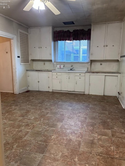 707 Adams Street, Sandusky, 44870, 2 Bedrooms Bedrooms, ,1 BathroomBathrooms,Residential,For Sale,Adams,20262951
