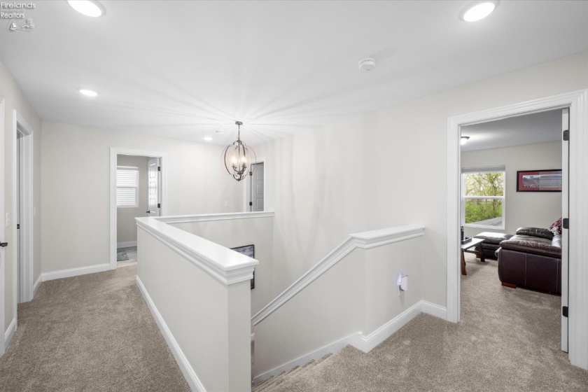 4950 Buckeye Dr., Maumee, 43537, 5 Bedrooms Bedrooms, ,4 BathroomsBathrooms,Residential,For Sale,Buckeye Dr.,20262938