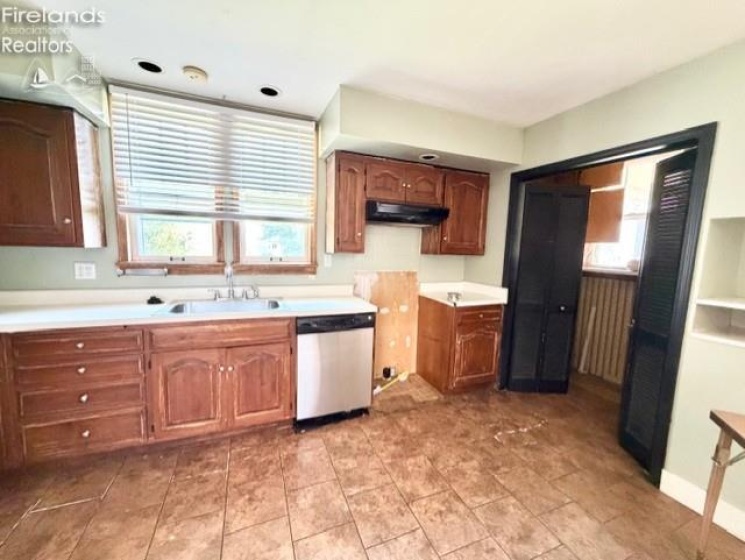 231 Northwest Street, Bellevue, 44811, 3 Bedrooms Bedrooms, ,2 BathroomsBathrooms,Residential,For Sale,Northwest,20262959
