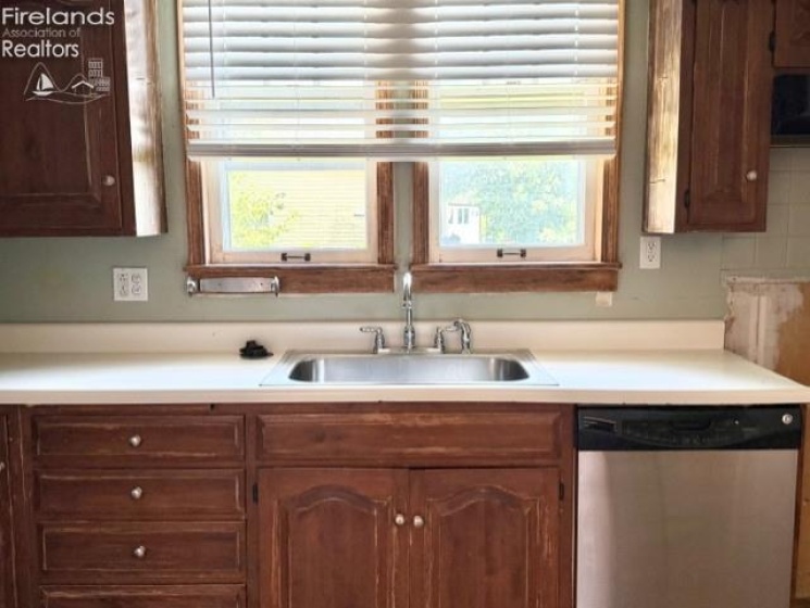 231 Northwest Street, Bellevue, 44811, 3 Bedrooms Bedrooms, ,2 BathroomsBathrooms,Residential,For Sale,Northwest,20262959