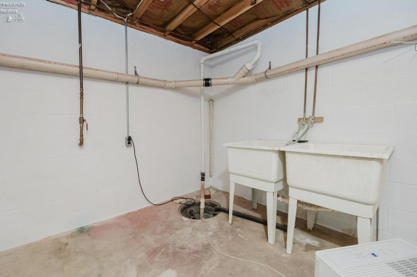 3320 Maple Avenue, Castalia, 44824, 4 Bedrooms Bedrooms, ,3 BathroomsBathrooms,Residential,For Sale,Maple,20262805