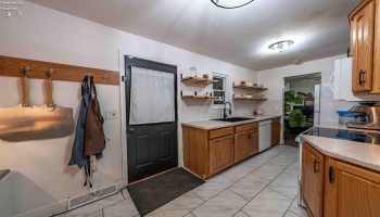 303 Erieview, Sheffield Lake, 44054, 3 Bedrooms Bedrooms, ,1 BathroomBathrooms,Residential,For Sale,Erieview,20262975