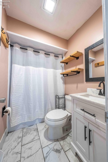 303 Erieview, Sheffield Lake, 44054, 3 Bedrooms Bedrooms, ,1 BathroomBathrooms,Residential,For Sale,Erieview,20262975