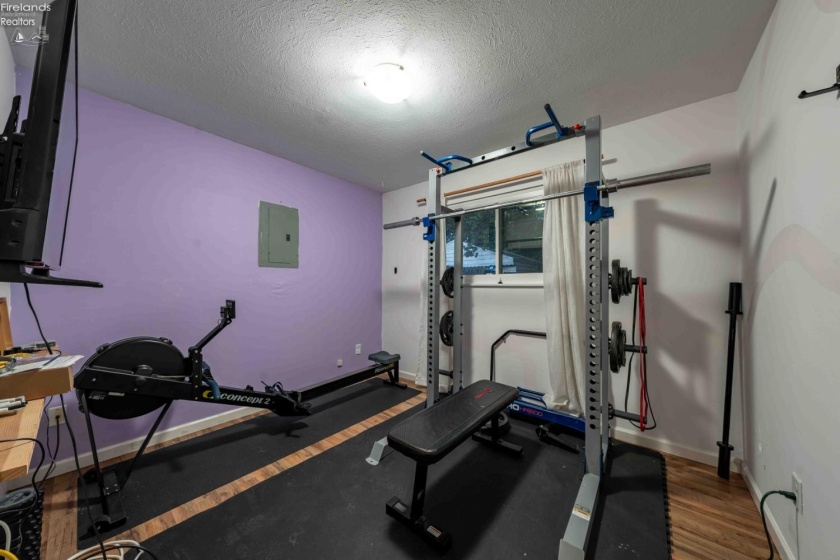 303 Erieview, Sheffield Lake, 44054, 3 Bedrooms Bedrooms, ,1 BathroomBathrooms,Residential,For Sale,Erieview,20262975