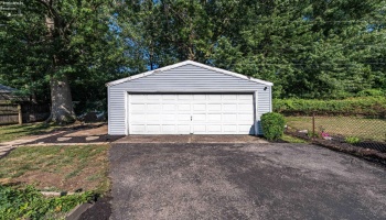 303 Erieview, Sheffield Lake, 44054, 3 Bedrooms Bedrooms, ,1 BathroomBathrooms,Residential,For Sale,Erieview,20262975