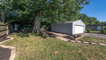 303 Erieview, Sheffield Lake, 44054, 3 Bedrooms Bedrooms, ,1 BathroomBathrooms,Residential,For Sale,Erieview,20262975