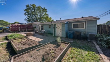 303 Erieview, Sheffield Lake, 44054, 3 Bedrooms Bedrooms, ,1 BathroomBathrooms,Residential,For Sale,Erieview,20262975