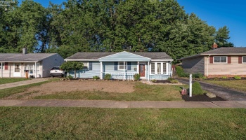303 Erieview, Sheffield Lake, 44054, 3 Bedrooms Bedrooms, ,1 BathroomBathrooms,Residential,For Sale,Erieview,20262975