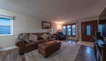 303 Erieview, Sheffield Lake, 44054, 3 Bedrooms Bedrooms, ,1 BathroomBathrooms,Residential,For Sale,Erieview,20262975