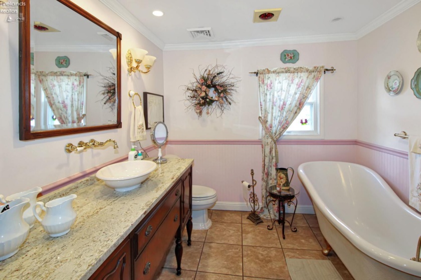 148 Prospect Street, Oak Harbor, 43449, 4 Bedrooms Bedrooms, ,2 BathroomsBathrooms,Residential,For Sale,Prospect,20262928