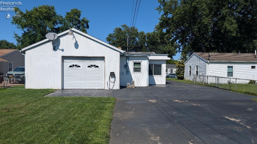 5007 Hartford Avenue, Sandusky, 44870, 3 Bedrooms Bedrooms, ,2 BathroomsBathrooms,Residential,For Sale,Hartford,20262952