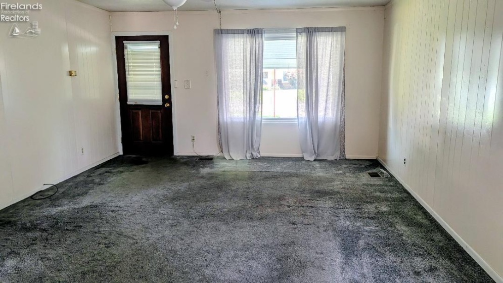 5007 Hartford Avenue, Sandusky, 44870, 3 Bedrooms Bedrooms, ,2 BathroomsBathrooms,Residential,For Sale,Hartford,20262952