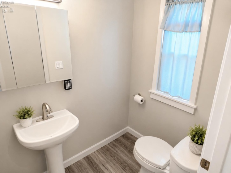 1014 Ging Street, Sandusky, 44870, 4 Bedrooms Bedrooms, ,2 BathroomsBathrooms,Residential,For Sale,Ging,20262965