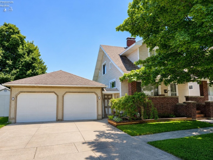 1014 Ging Street, Sandusky, 44870, 4 Bedrooms Bedrooms, ,2 BathroomsBathrooms,Residential,For Sale,Ging,20262965