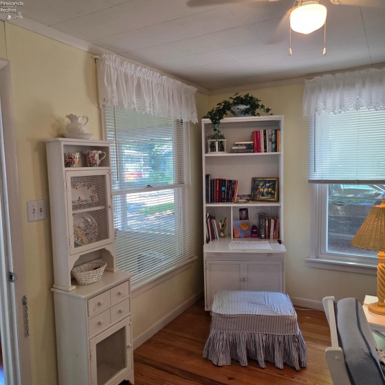 422 Oak Avenue, Lakeside, 43440, 2 Bedrooms Bedrooms, ,1 BathroomBathrooms,Residential,For Sale,Oak,20262971