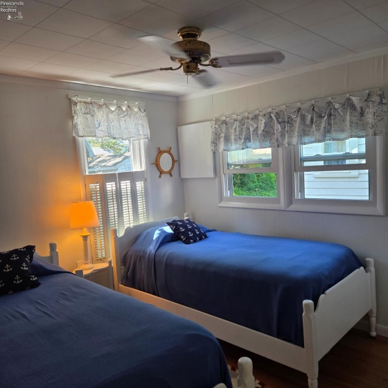 422 Oak Avenue, Lakeside, 43440, 2 Bedrooms Bedrooms, ,1 BathroomBathrooms,Residential,For Sale,Oak,20262971