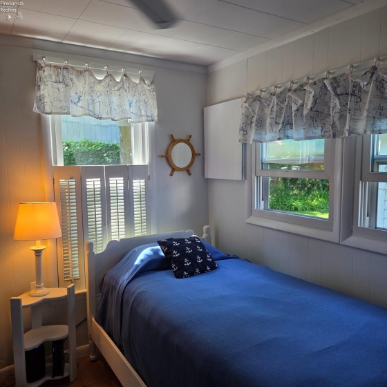 422 Oak Avenue, Lakeside, 43440, 2 Bedrooms Bedrooms, ,1 BathroomBathrooms,Residential,For Sale,Oak,20262971