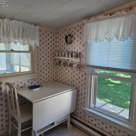 422 Oak Avenue, Lakeside, 43440, 2 Bedrooms Bedrooms, ,1 BathroomBathrooms,Residential,For Sale,Oak,20262971