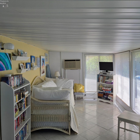 422 Oak Avenue, Lakeside, 43440, 2 Bedrooms Bedrooms, ,1 BathroomBathrooms,Residential,For Sale,Oak,20262971