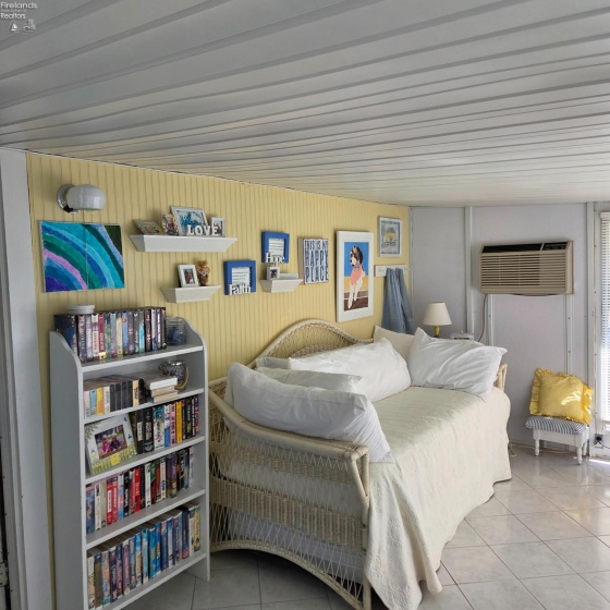 422 Oak Avenue, Lakeside, 43440, 2 Bedrooms Bedrooms, ,1 BathroomBathrooms,Residential,For Sale,Oak,20262971