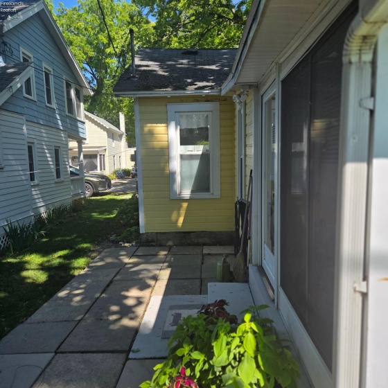 422 Oak Avenue, Lakeside, 43440, 2 Bedrooms Bedrooms, ,1 BathroomBathrooms,Residential,For Sale,Oak,20262971