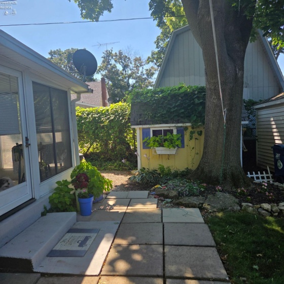 422 Oak Avenue, Lakeside, 43440, 2 Bedrooms Bedrooms, ,1 BathroomBathrooms,Residential,For Sale,Oak,20262971