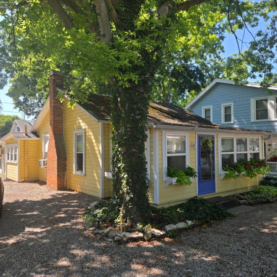 422 Oak Avenue, Lakeside, 43440, 2 Bedrooms Bedrooms, ,1 BathroomBathrooms,Residential,For Sale,Oak,20262971