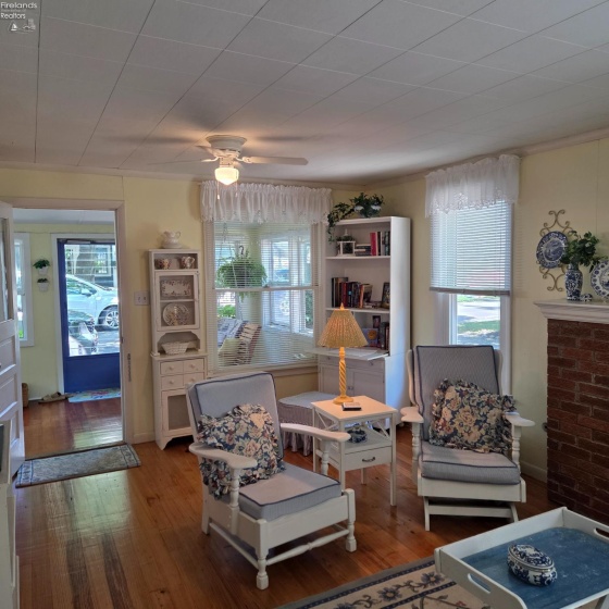 422 Oak Avenue, Lakeside, 43440, 2 Bedrooms Bedrooms, ,1 BathroomBathrooms,Residential,For Sale,Oak,20262971
