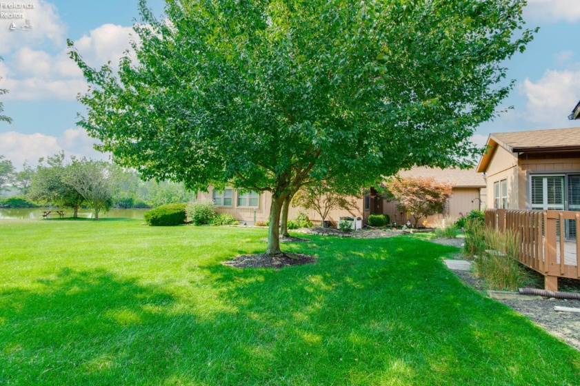 70 Harbors End, Port Clinton, 43452, 2 Bedrooms Bedrooms, ,2 BathroomsBathrooms,Residential,For Sale,Harbors End,20262977