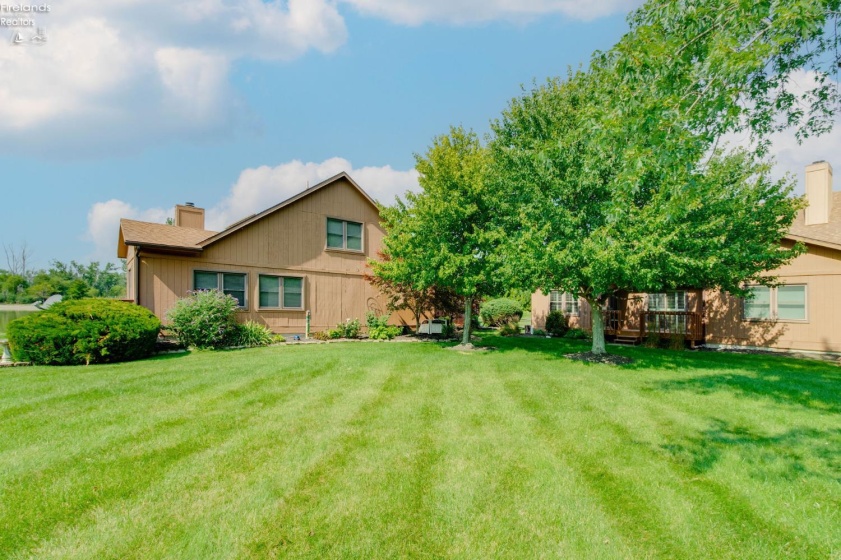 70 Harbors End, Port Clinton, 43452, 2 Bedrooms Bedrooms, ,2 BathroomsBathrooms,Residential,For Sale,Harbors End,20262977