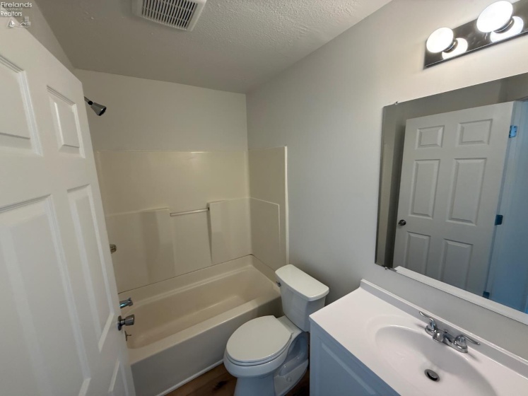 1605 Carr Street, Sandusky, 44870, 3 Bedrooms Bedrooms, ,1 BathroomBathrooms,Residential,For Sale,Carr,20262950