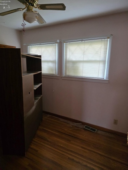 2033 Oldgate Street, Sandusky, 44870, 3 Bedrooms Bedrooms, ,2 BathroomsBathrooms,Residential,For Sale,Oldgate,20262991