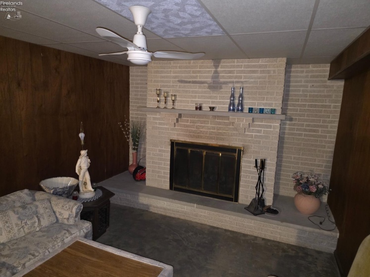 2033 Oldgate Street, Sandusky, 44870, 3 Bedrooms Bedrooms, ,2 BathroomsBathrooms,Residential,For Sale,Oldgate,20262991