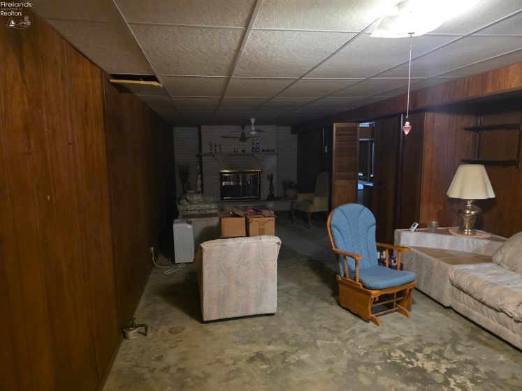 2033 Oldgate Street, Sandusky, 44870, 3 Bedrooms Bedrooms, ,2 BathroomsBathrooms,Residential,For Sale,Oldgate,20262991