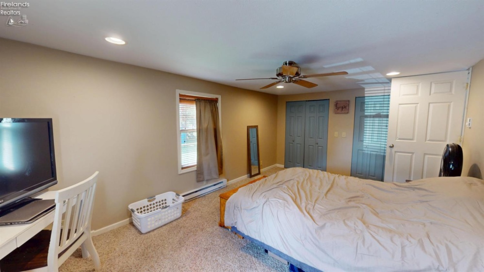 2250 Woodmont Drive, Fremont, 43420, 4 Bedrooms Bedrooms, ,2 BathroomsBathrooms,Residential,For Sale,Woodmont,20262948