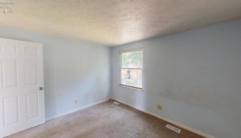 2250 Woodmont Drive, Fremont, 43420, 4 Bedrooms Bedrooms, ,2 BathroomsBathrooms,Residential,For Sale,Woodmont,20262948 2250 Woodmont Drive, Fremont, 43420, 4 Bedrooms Bedrooms, ,2 BathroomsBathrooms,Residential,For Sale,Woodmont,20262948