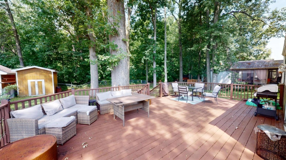 2250 Woodmont Drive, Fremont, 43420, 4 Bedrooms Bedrooms, ,2 BathroomsBathrooms,Residential,For Sale,Woodmont,20262948