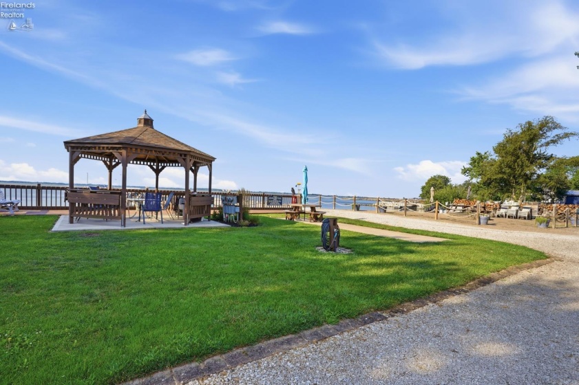 7420 Bayshore Road, Marblehead, 43440, 1 Bedroom Bedrooms, ,1 BathroomBathrooms,Residential,For Sale,Bayshore,20262974