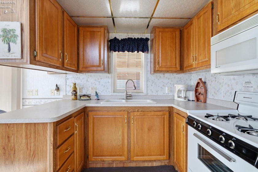 7420 Bayshore Road, Marblehead, 43440, 1 Bedroom Bedrooms, ,1 BathroomBathrooms,Residential,For Sale,Bayshore,20262974