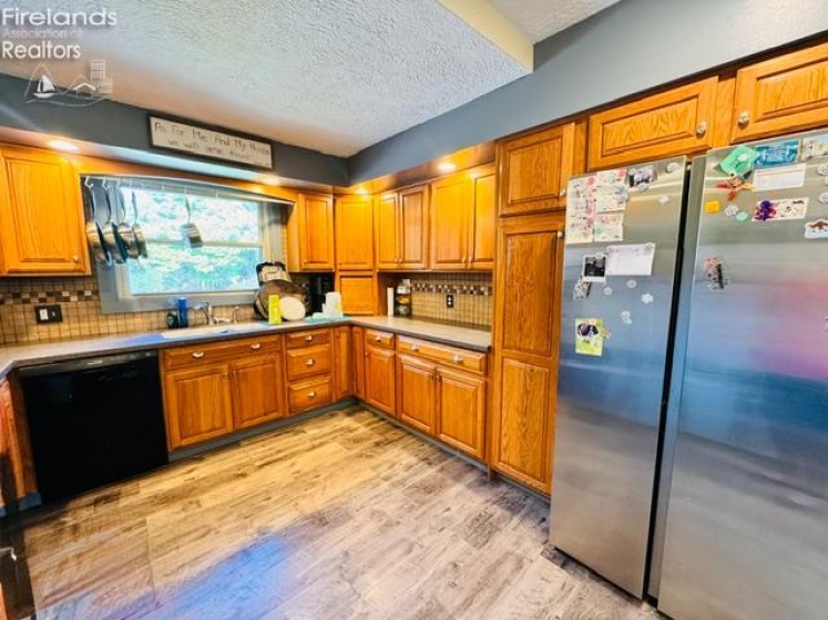 816 Warren Street, Sandusky, 44870, 4 Bedrooms Bedrooms, ,2 BathroomsBathrooms,Residential,For Sale,Warren,20262996